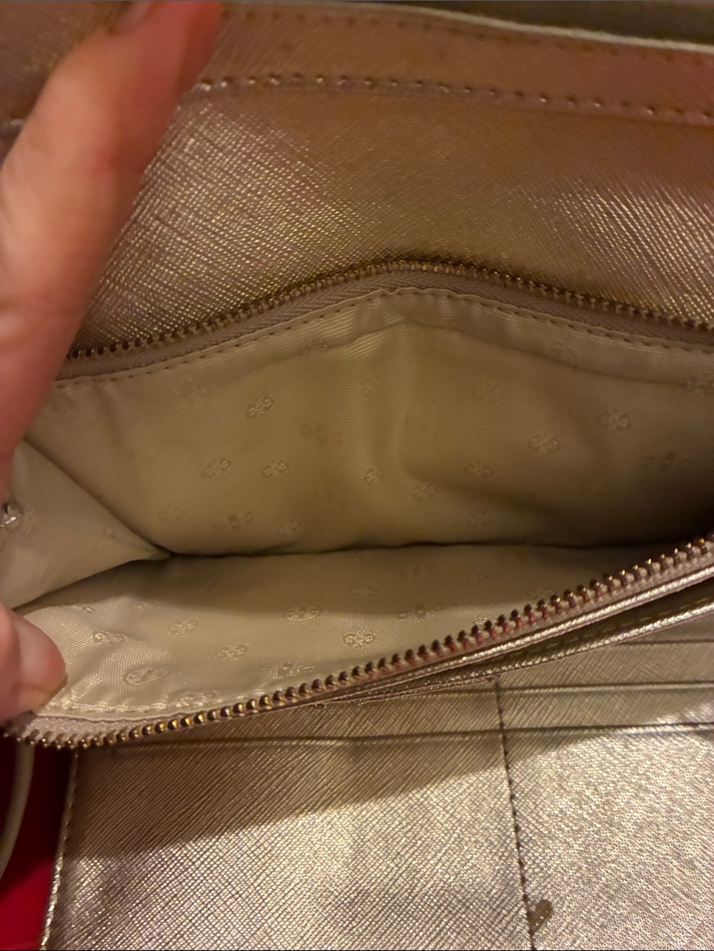 Tory Burch Metallic Gold Envelope Crossbody Wallet - Picture 4 of 4